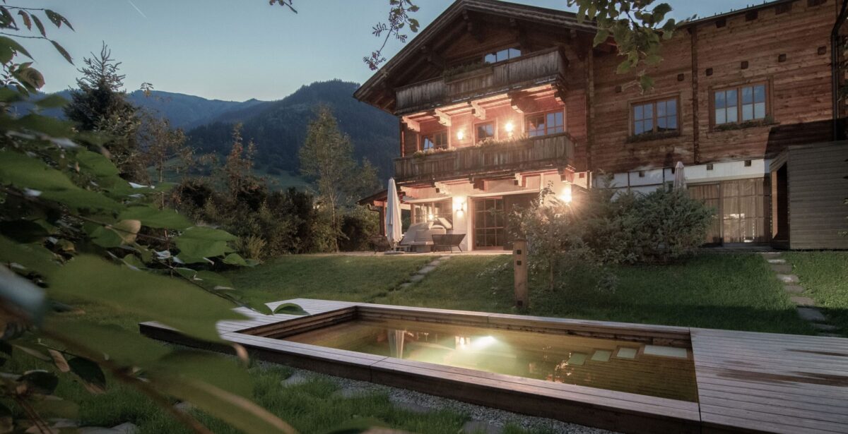 9826566D-8732-4D20-87E2-E522E6E84085-min 9826566D-8732-4D20-87E2-E522E6E84085-min